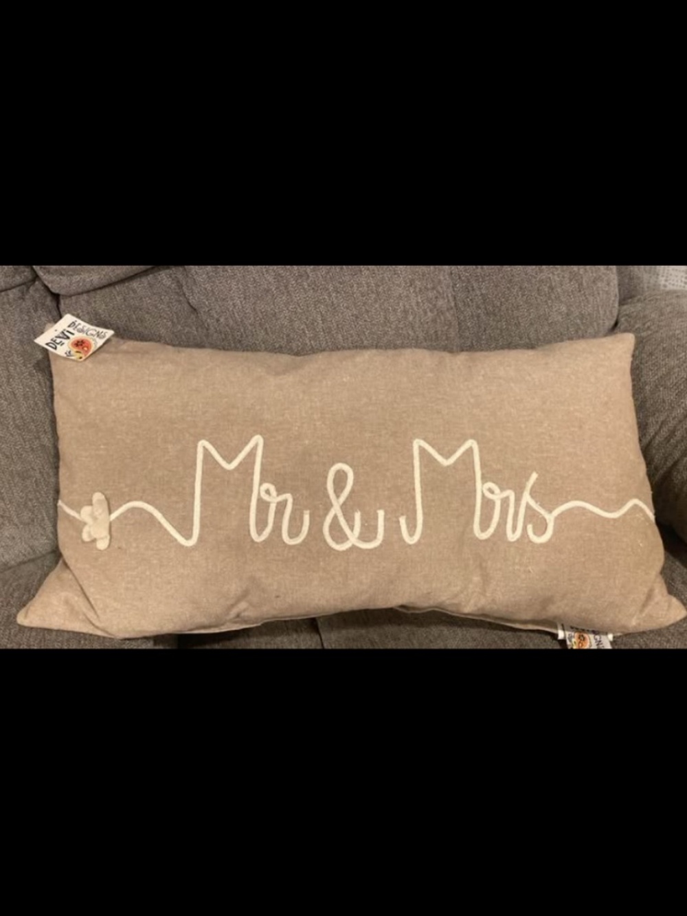 Mr & Mrs pillow